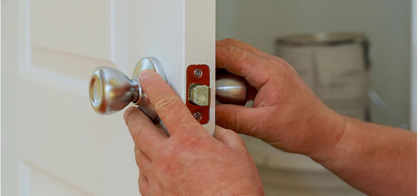 AAA Locksmiths For lock Replacement in Highland, California